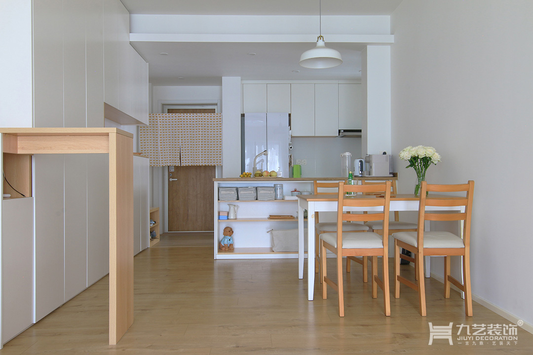 厨房设计成了开放式