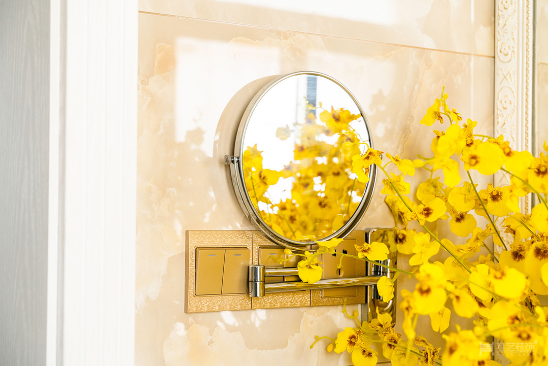 卫生间镜子