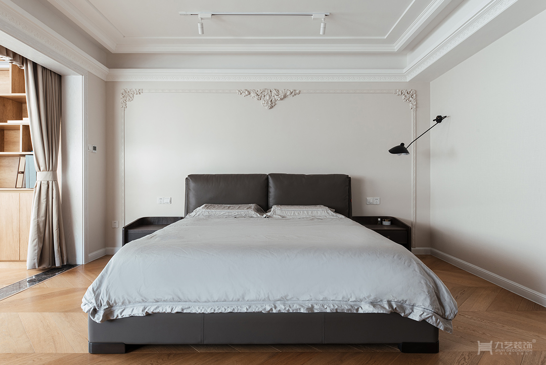 次卧主打简约风格