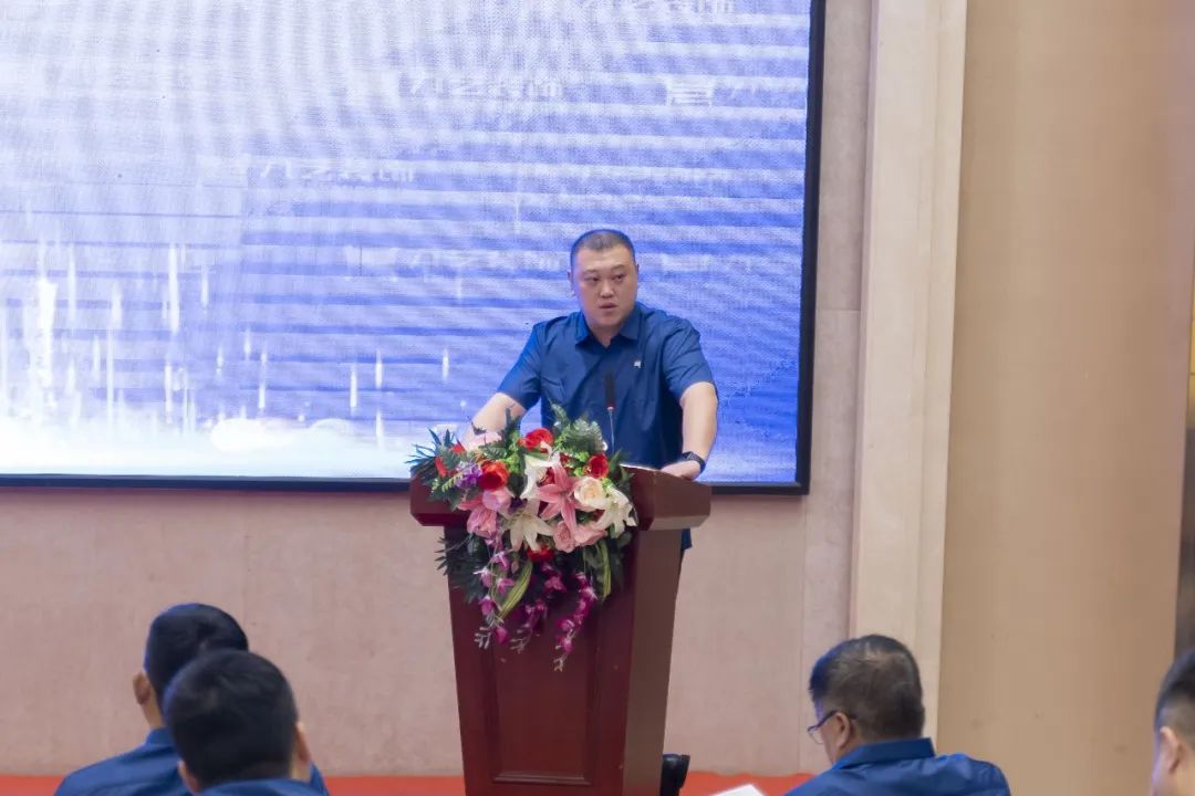 九艺装饰集团董事长    涂  嘉