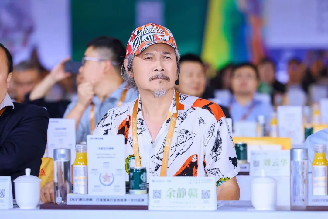 守正创新，向阳而生 | 九艺装饰承办2024年度家装两会在广州盛大召开。